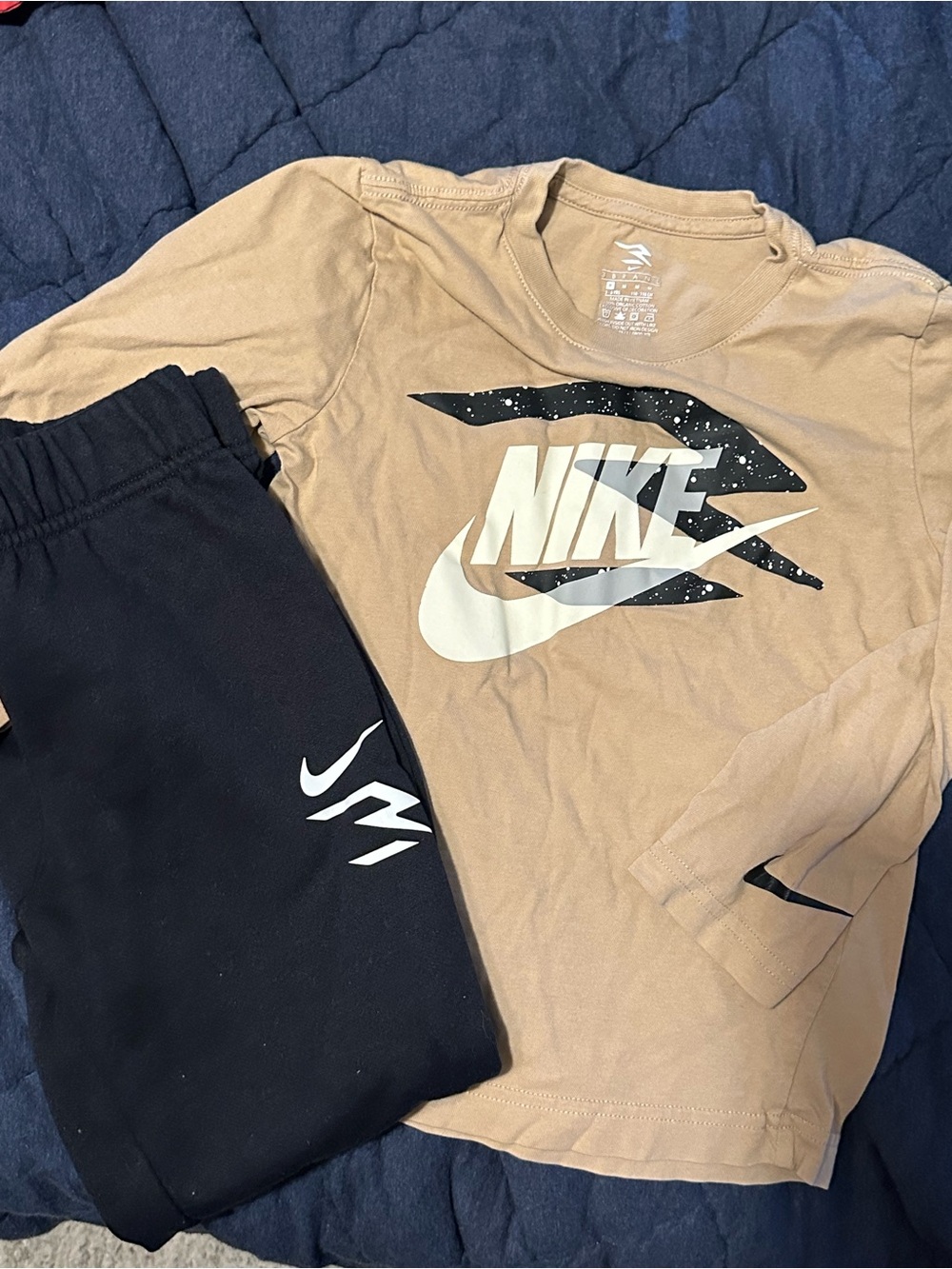Boys Nike Tan Long-Sleeve Jogger Set - Picture 2 of 3